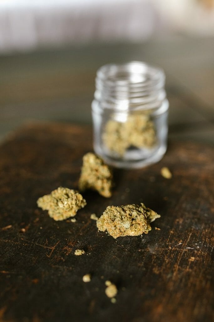 Different Ways to Keep Your cannabis Products Fresh at All Times | Crystal Cloud 9 Canada | Crystal Cloud 9 Canada