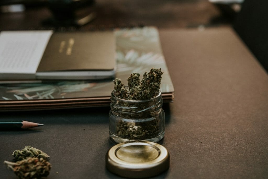 Wholesale cannabis weed | Crystal Cloud 9 Canada