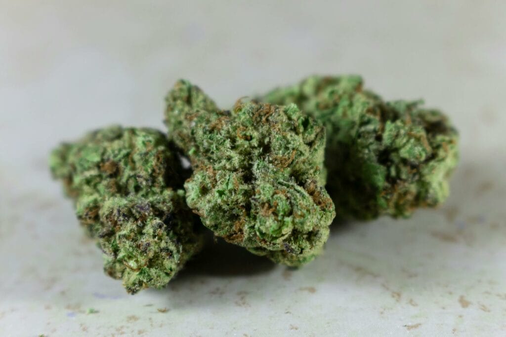 Best Indica Online in Canada | Crystal Cloud 9 Canada
